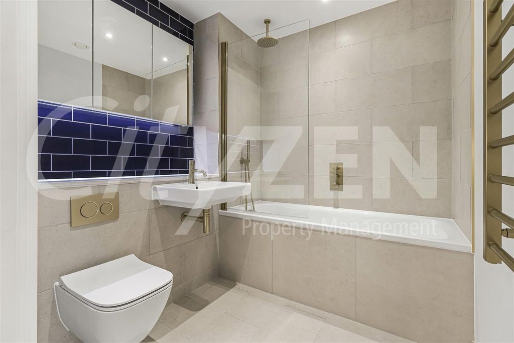 Property photo 2 of 48 Bathroom