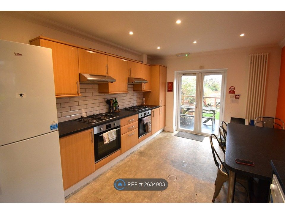 Property photo 3 of 13