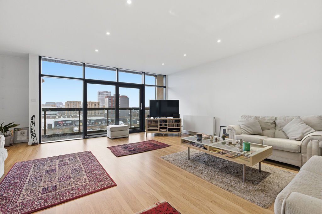 Property photo 3 of 28 Picture No. 09