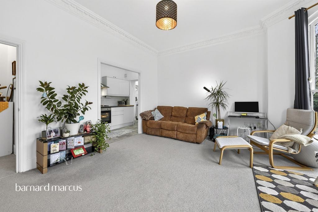 Property photo 2 of 23