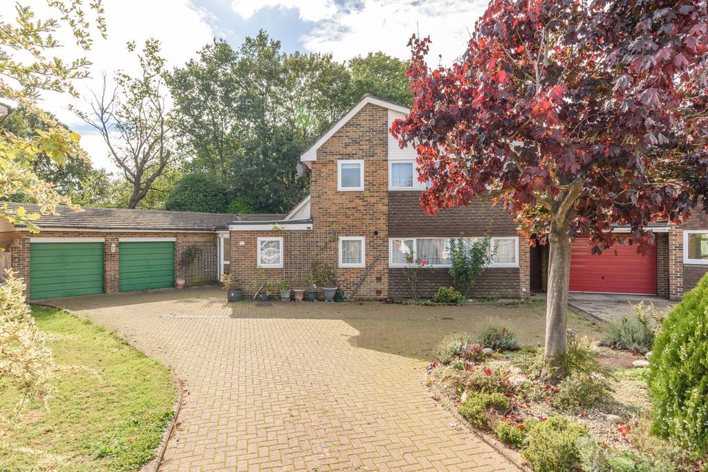 Property photo 1 of 23
