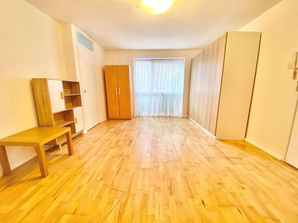Property photo 3 of 6