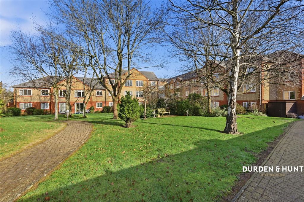 Property photo 1 of 14 Exeter Drive