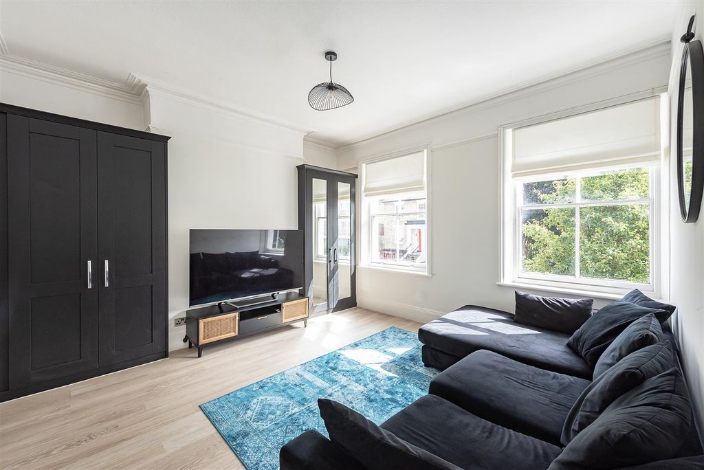 Property photo 2 of 13 Dsc_1258.Jpg