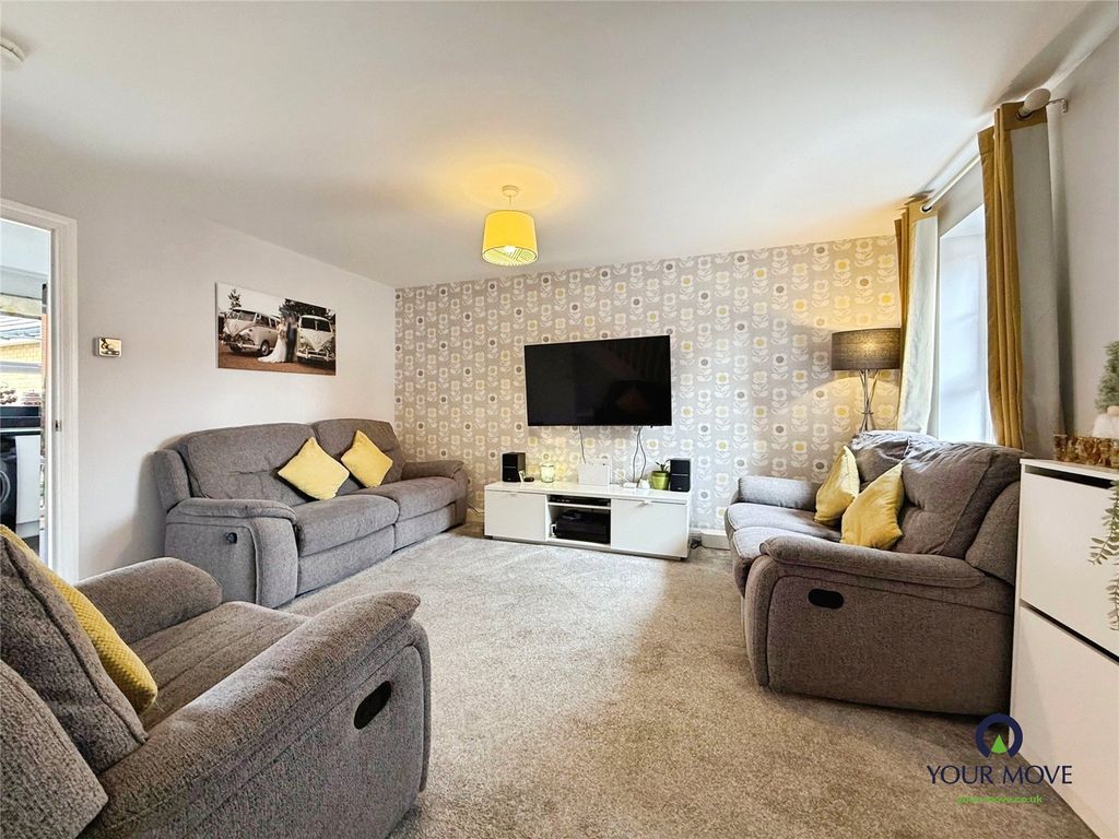 Property photo 2 of 18 Picture No. 33