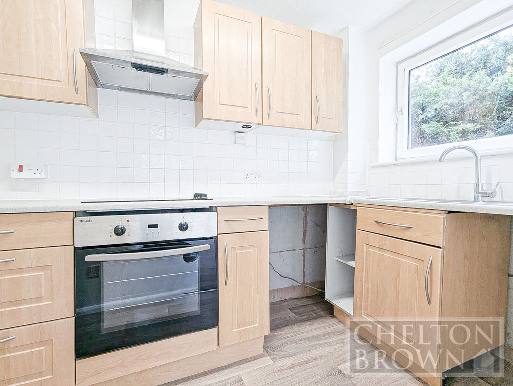 Property photo 2 of 16 Kitchen