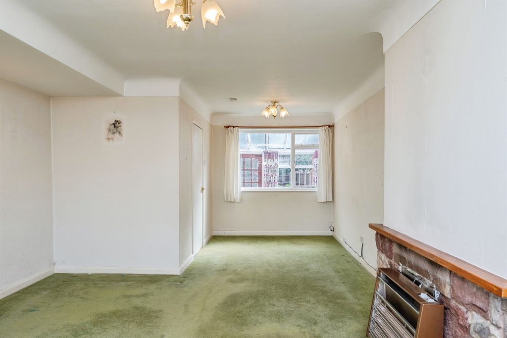 Property photo 3 of 19