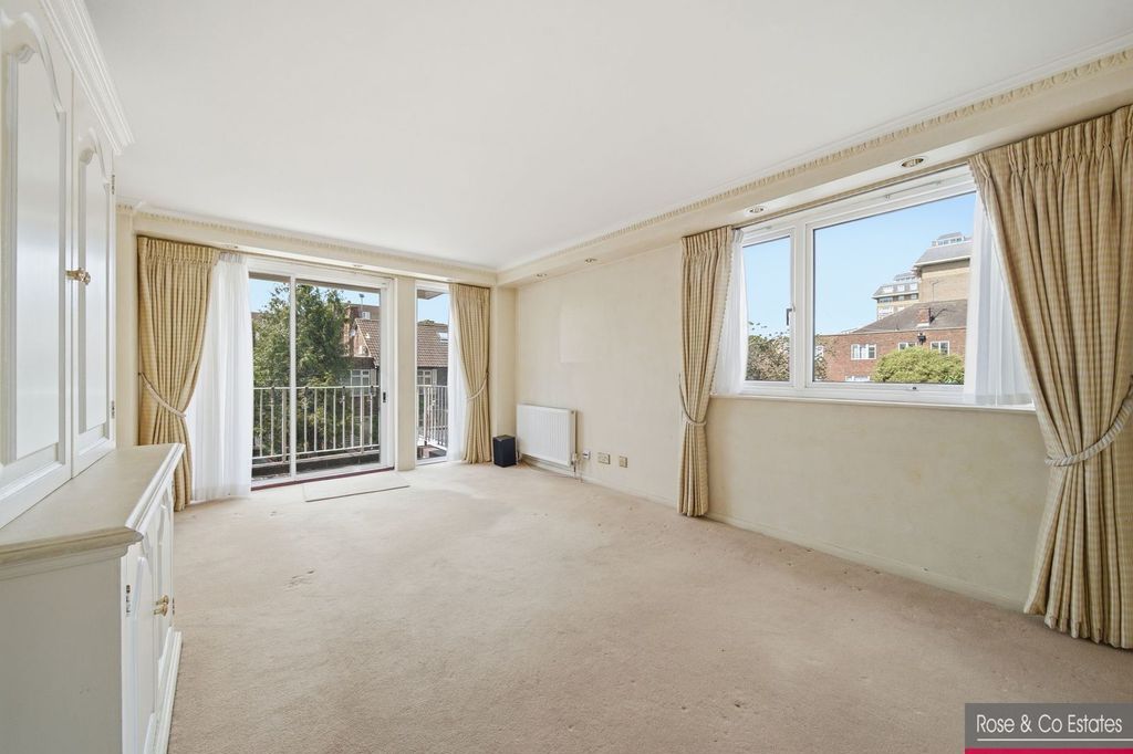 Property photo 2 of 14 Photo 18
