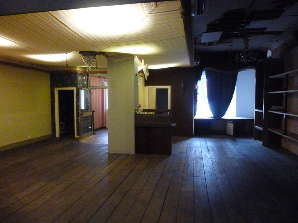 Property photo 2 of 9 Photo 9