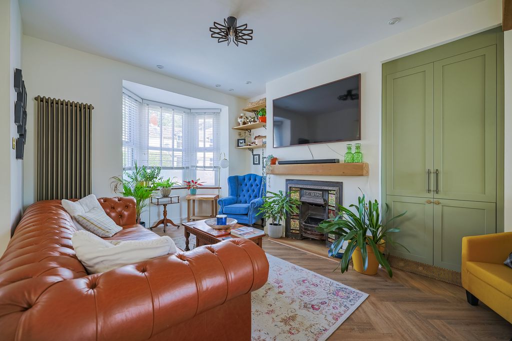 Property photo 3 of 26 39 Dillwyn Road - Web (2 Of 33)