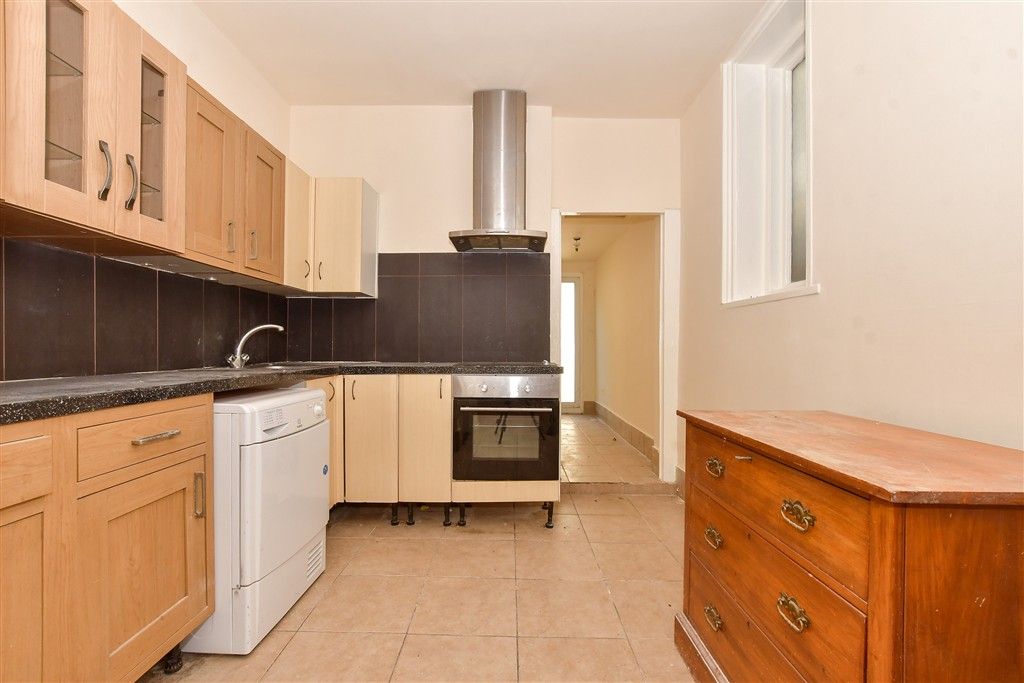 Property photo 2 of 14 Kitchen