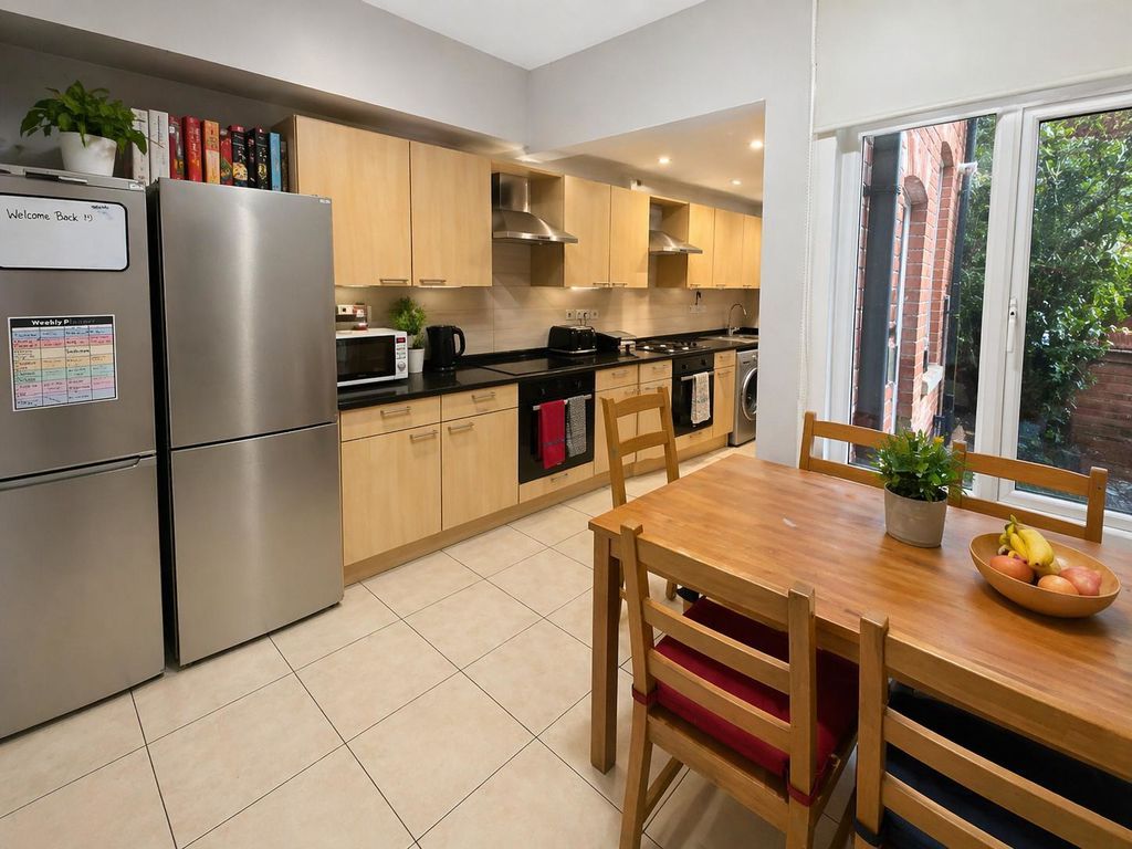 Property photo 2 of 12 Photo 26