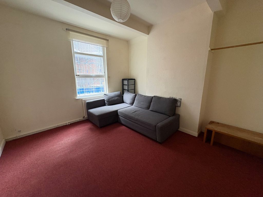 Property photo 2 of 7 Picture No. 23