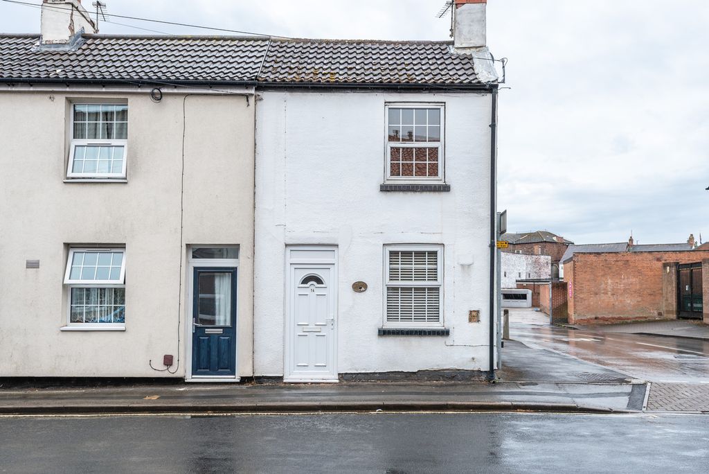 Property photo 1 of 30