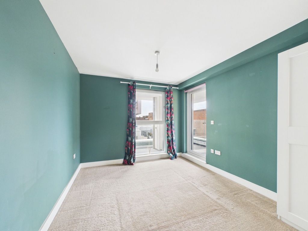 Property photo 3 of 8