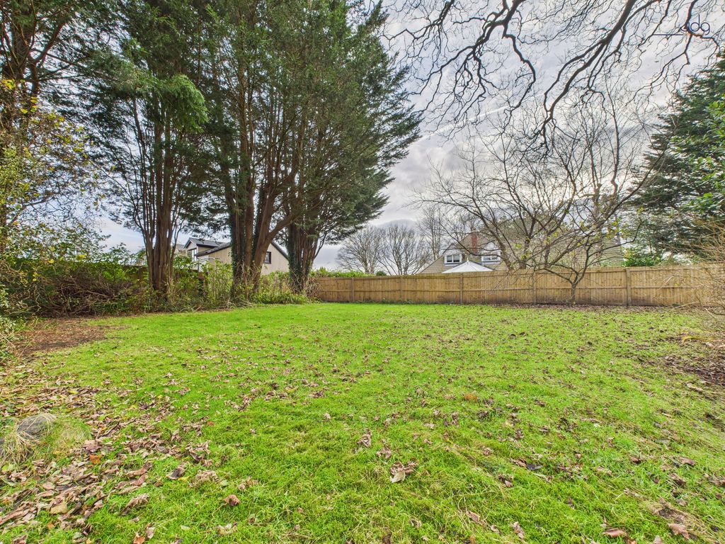Property photo 2 of 24 Garden At The Front Of The Property