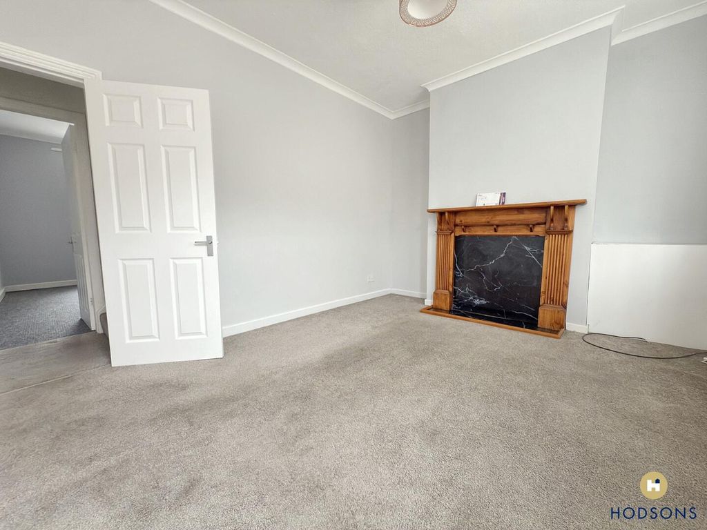 Property photo 2 of 10 Living Room
