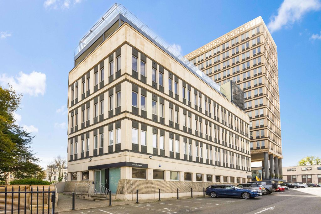 Property photo 1 of 1