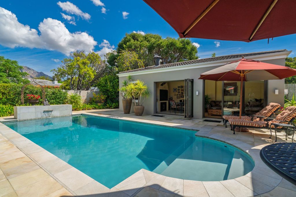 Property photo 2 of 52 Kw1732093