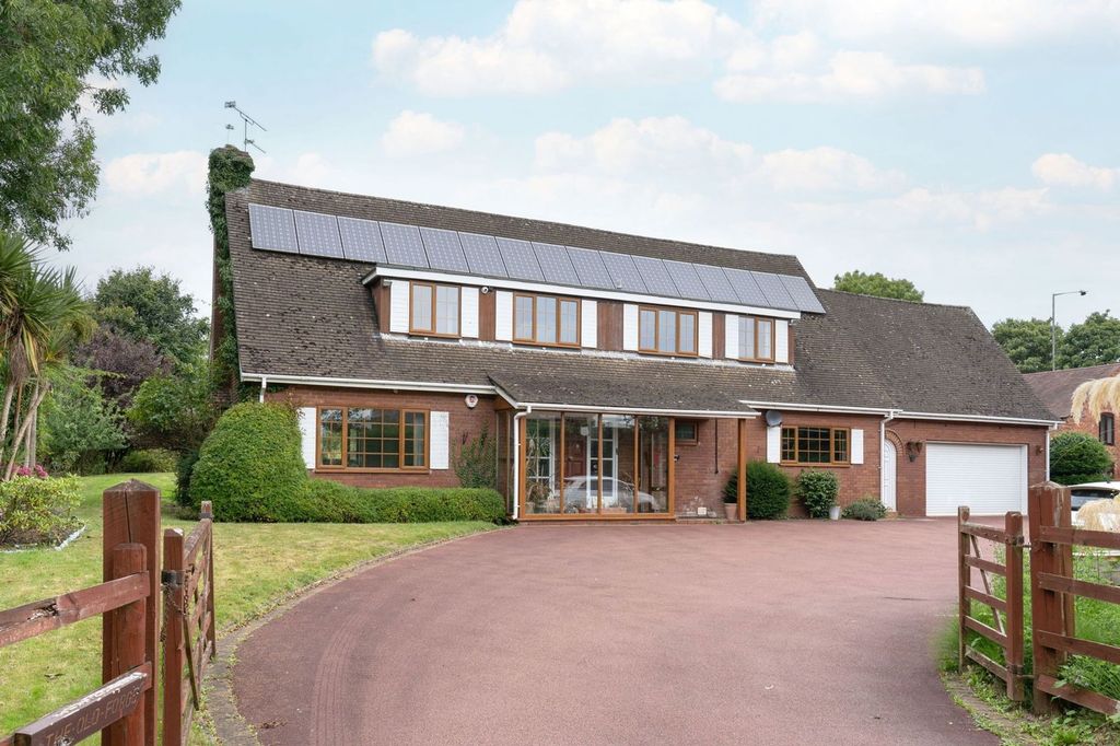 Property photo 2 of 26