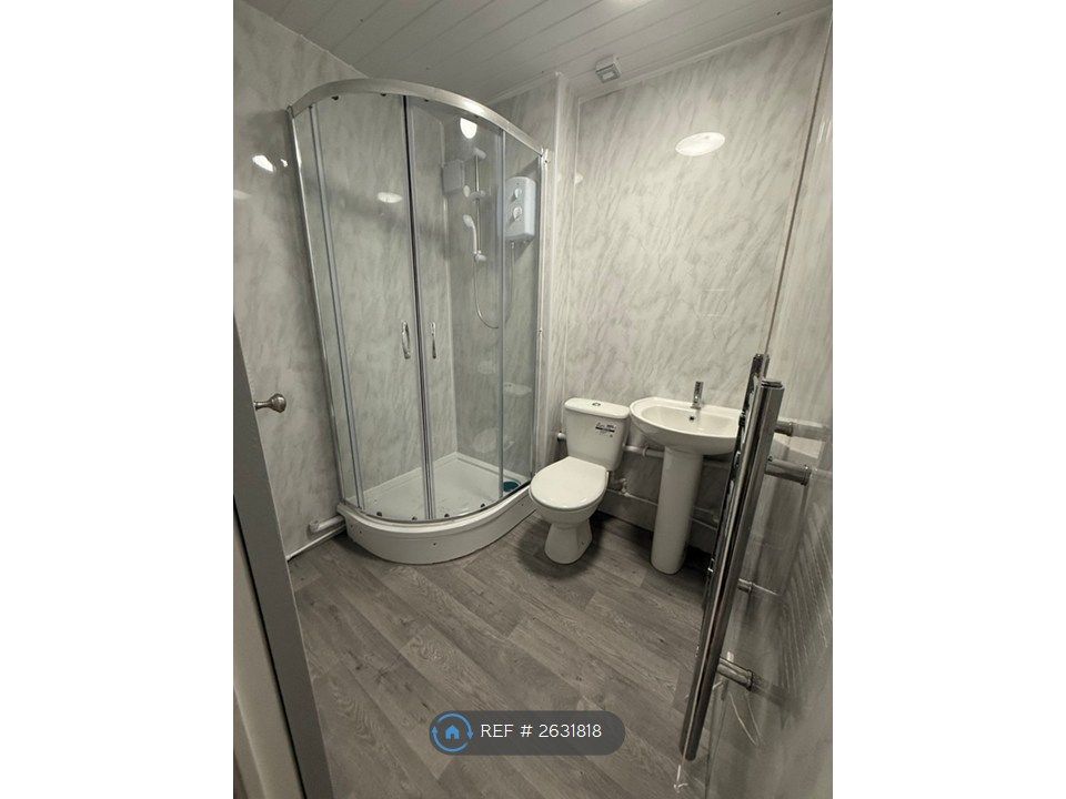 Property photo 3 of 3 Bathroom