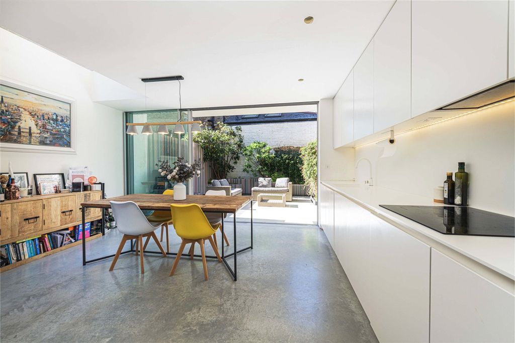 Property photo 1 of 16 Kitchen