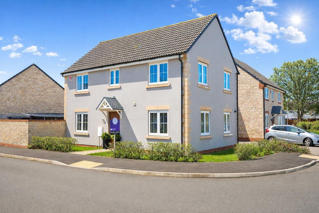 Property photo 1 of 18 Front.Png