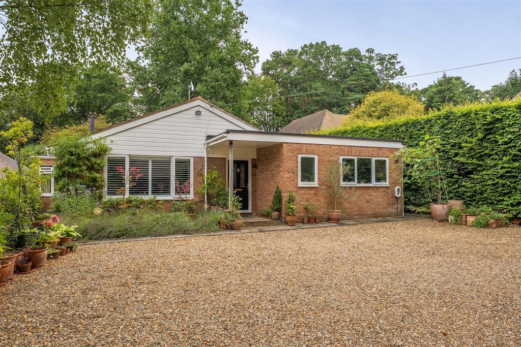 Property photo 1 of 33