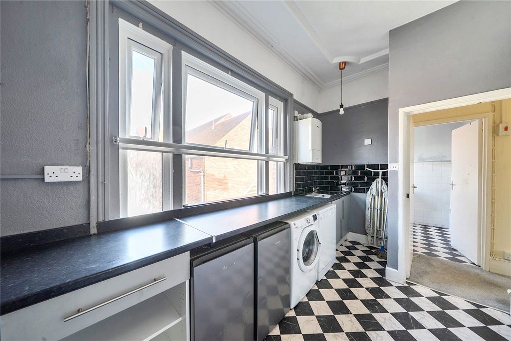 Property photo 1 of 12 Picture No. 06