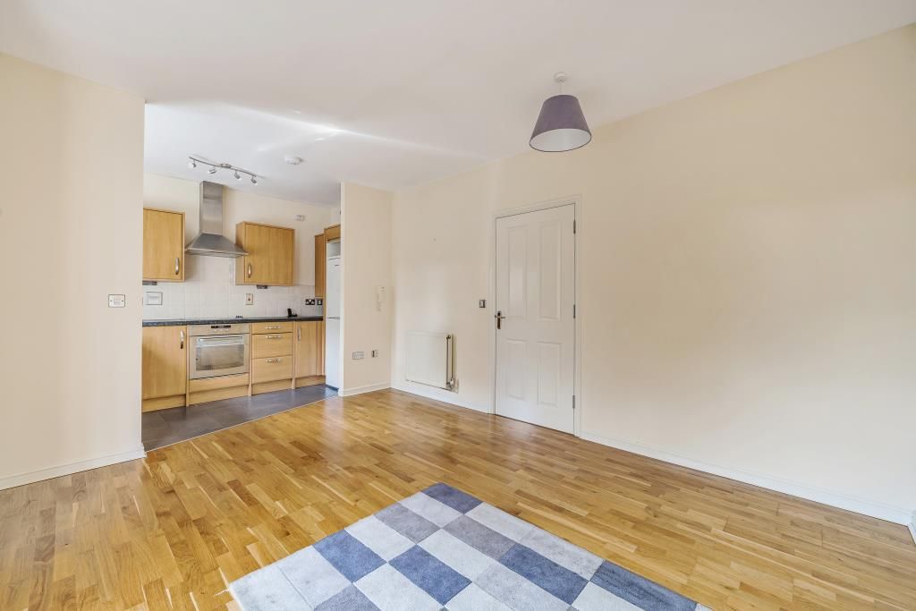 Property photo 3 of 10 Living Area