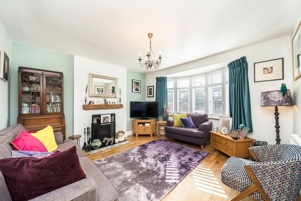 Property photo 2 of 10