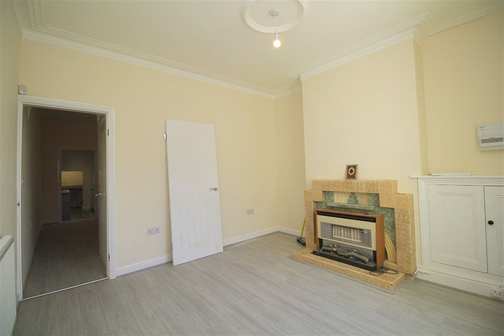 Property photo 2 of 30 Living Room