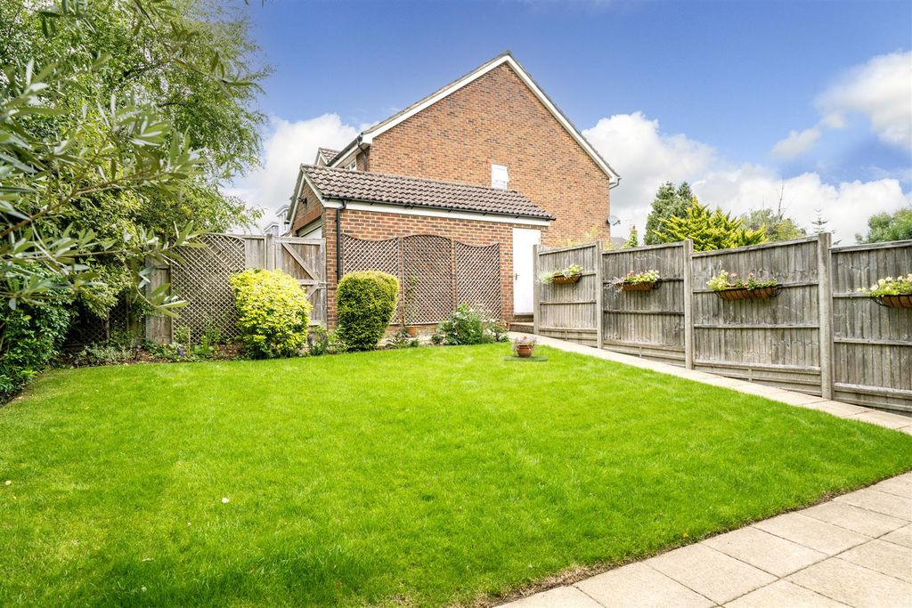 Property photo 3 of 29 Rear Garden