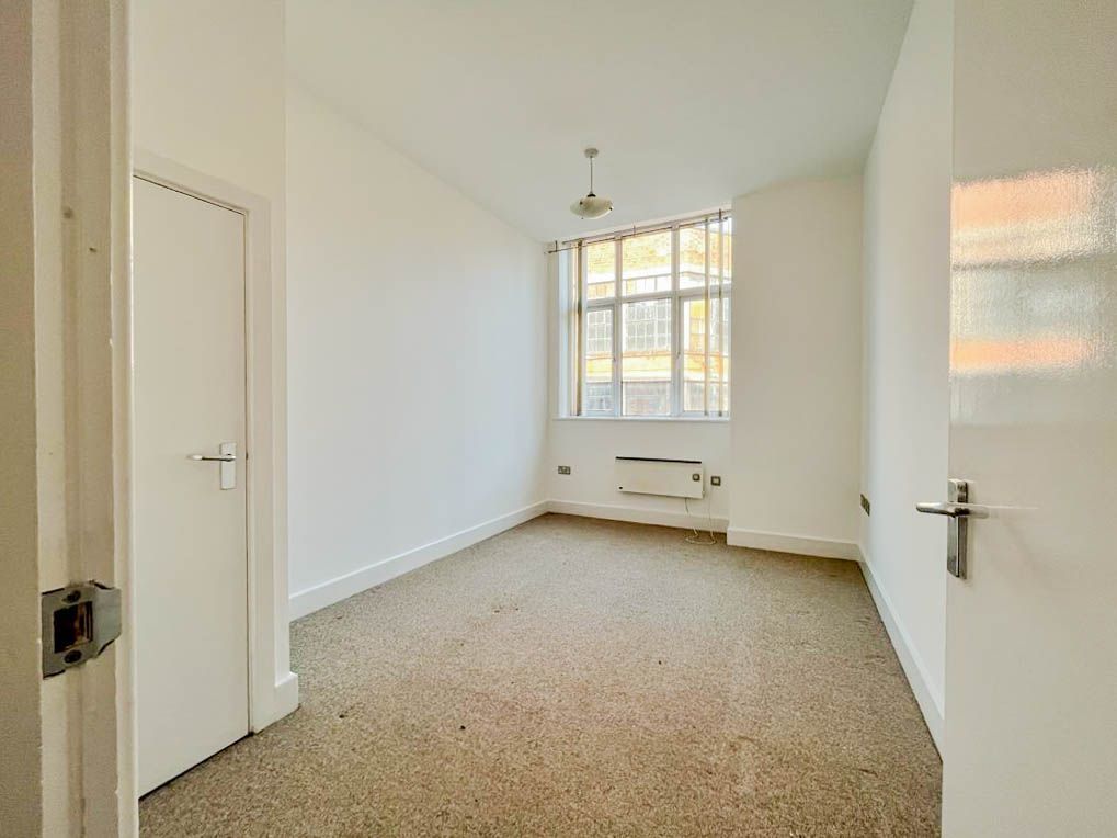 Property photo 3 of 5