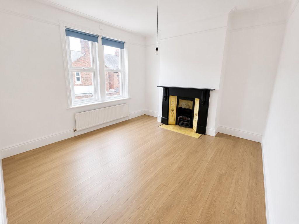 Property photo 3 of 9 Living Room