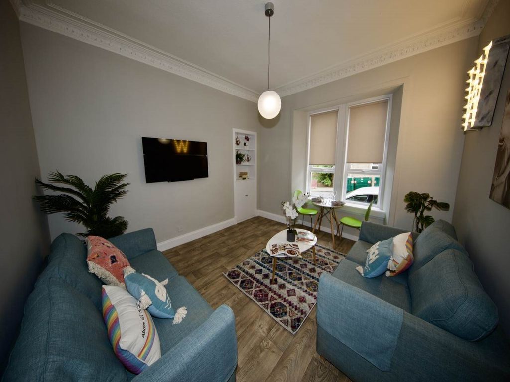Property photo 2 of 13 Living - 42 W