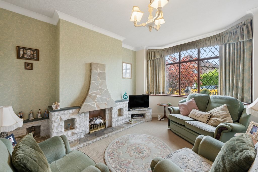 Property photo 2 of 20 5376484