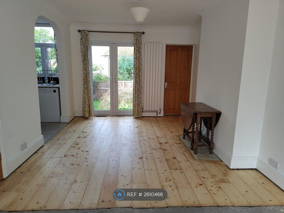 Property photo 1 of 14 Living Area 1