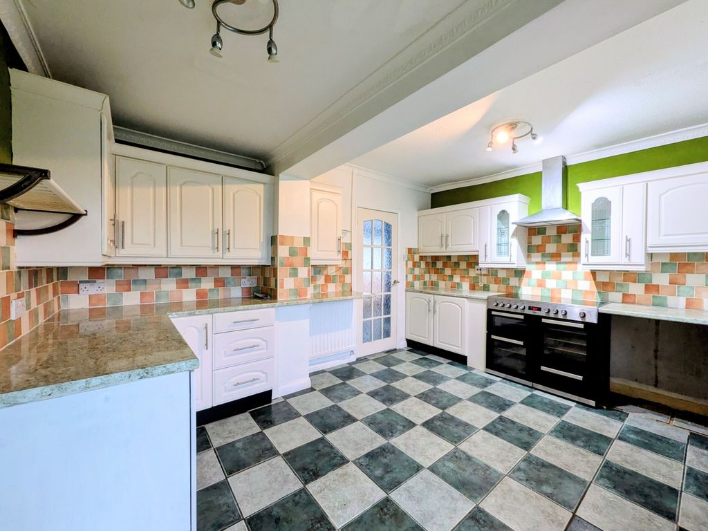 Property photo 2 of 13 1000005341