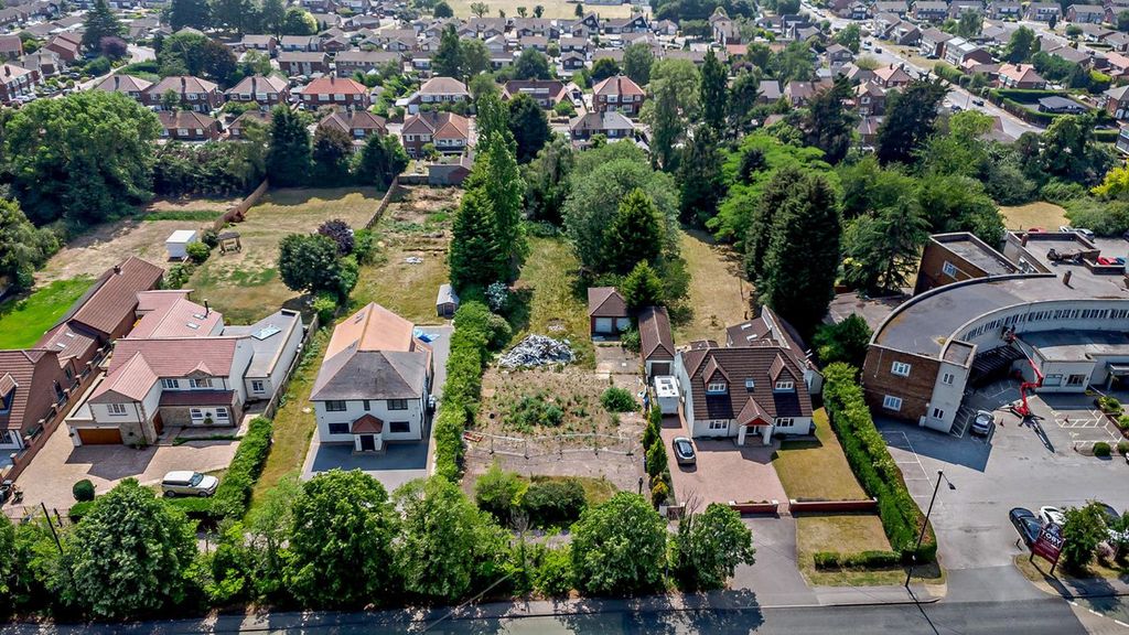 Property photo 2 of 4