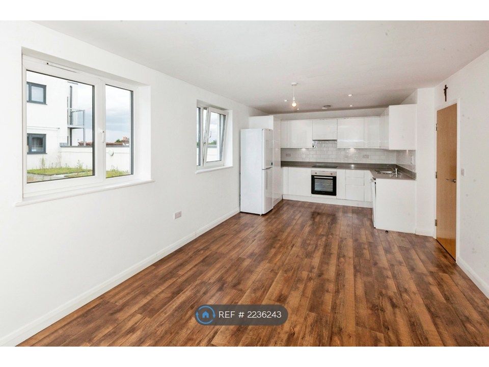 Property photo 1 of 12 Kitchen/Lounge/Dining