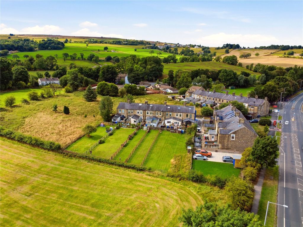 Property photo 1 of 36 Drone