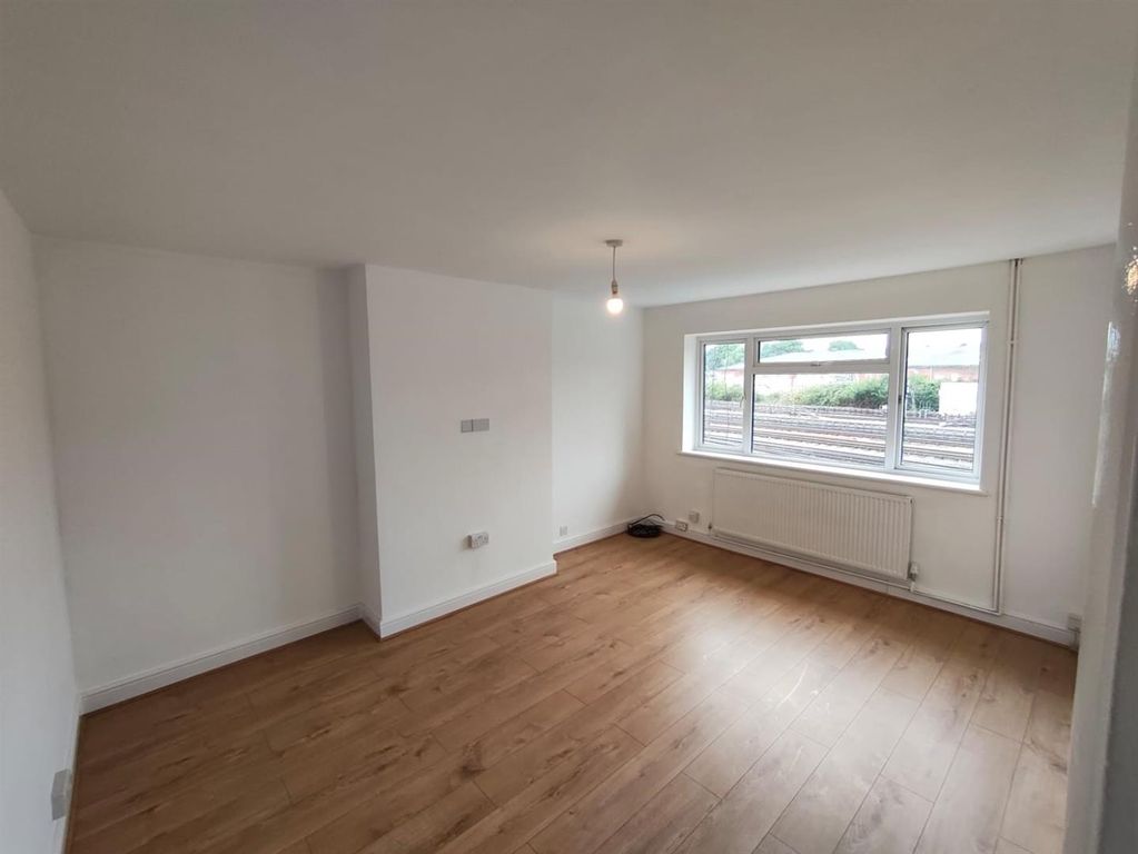 Property photo 1 of 12 6.Jpg