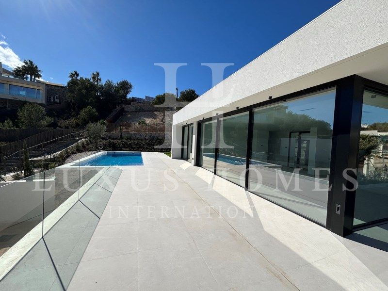 Property photo 3 of 40