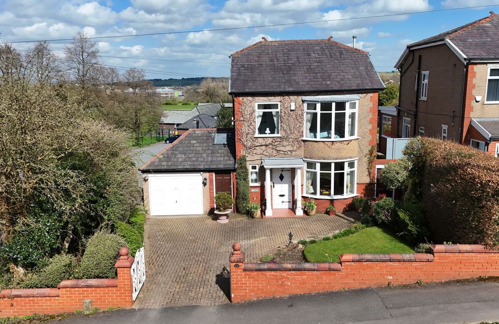 Property photo 1 of 26