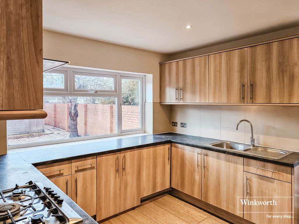 Property photo 2 of 15 Kitchen