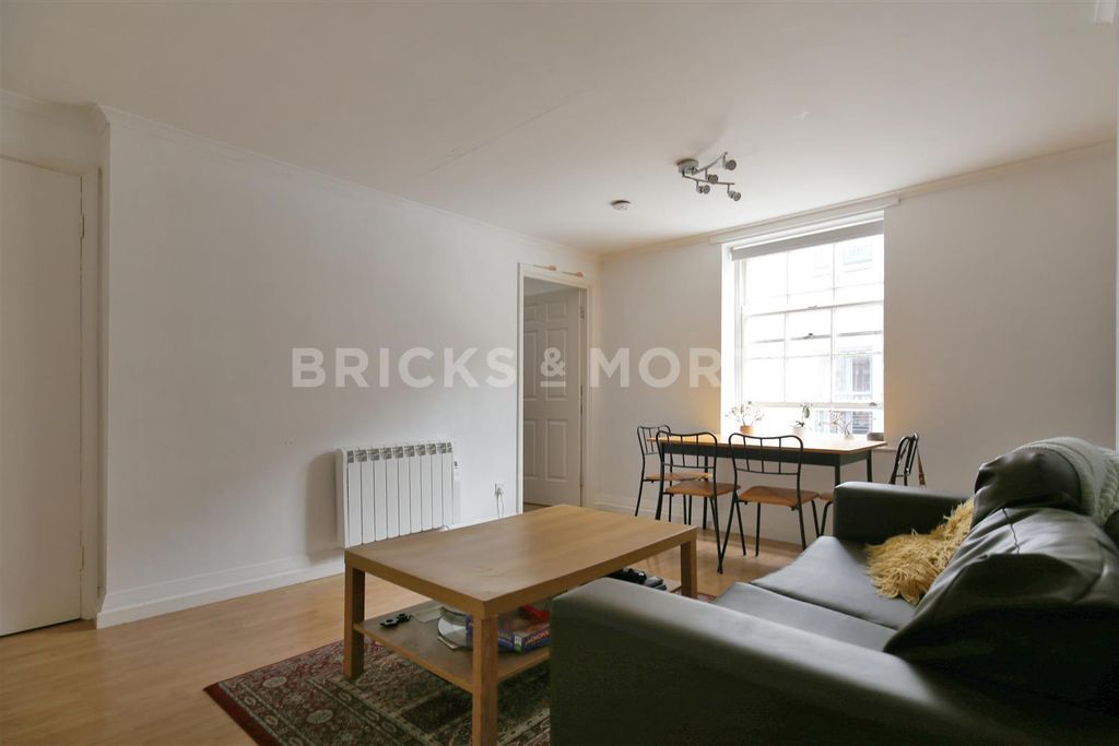 Property photo 3 of 11 4.Jpg