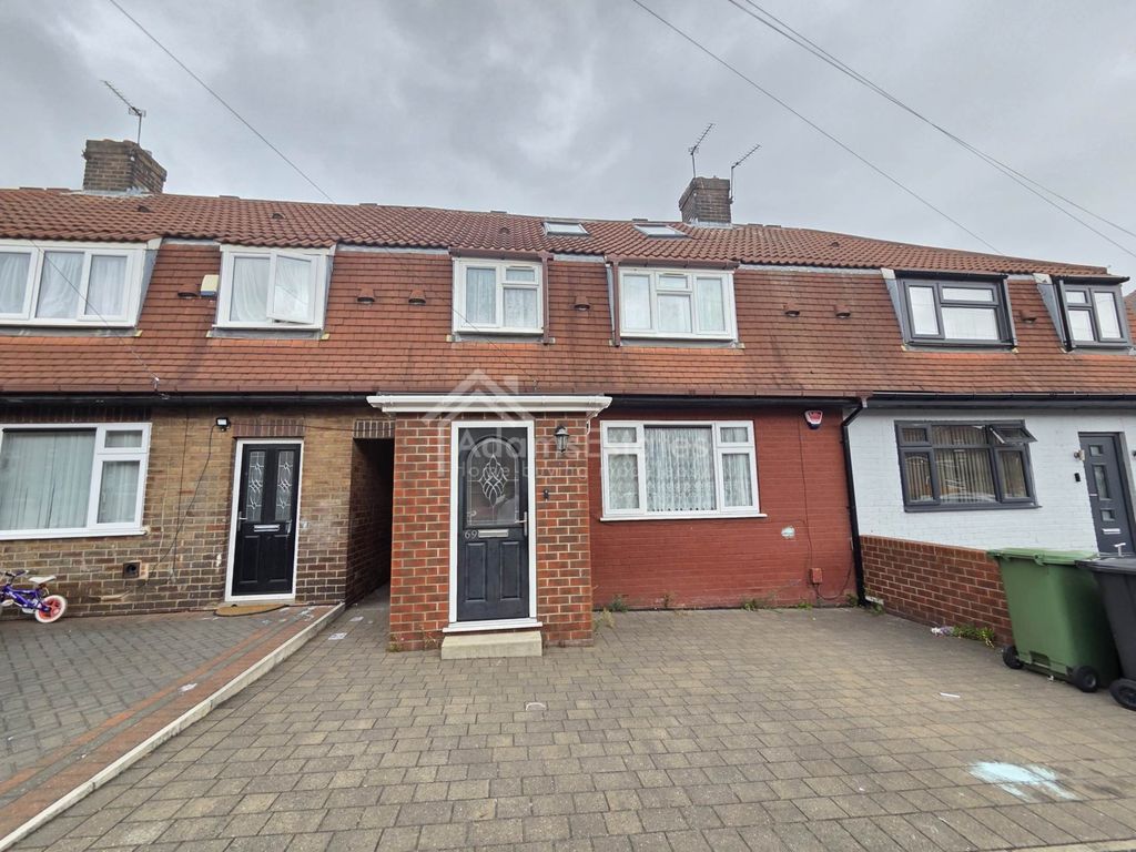 Property photo 1 of 13