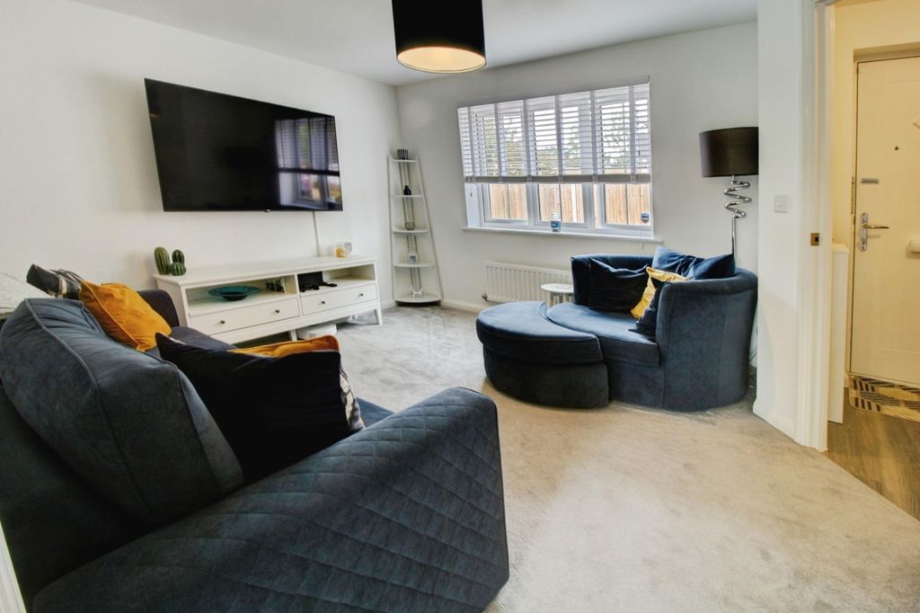 Property photo 3 of 17 Photo #3