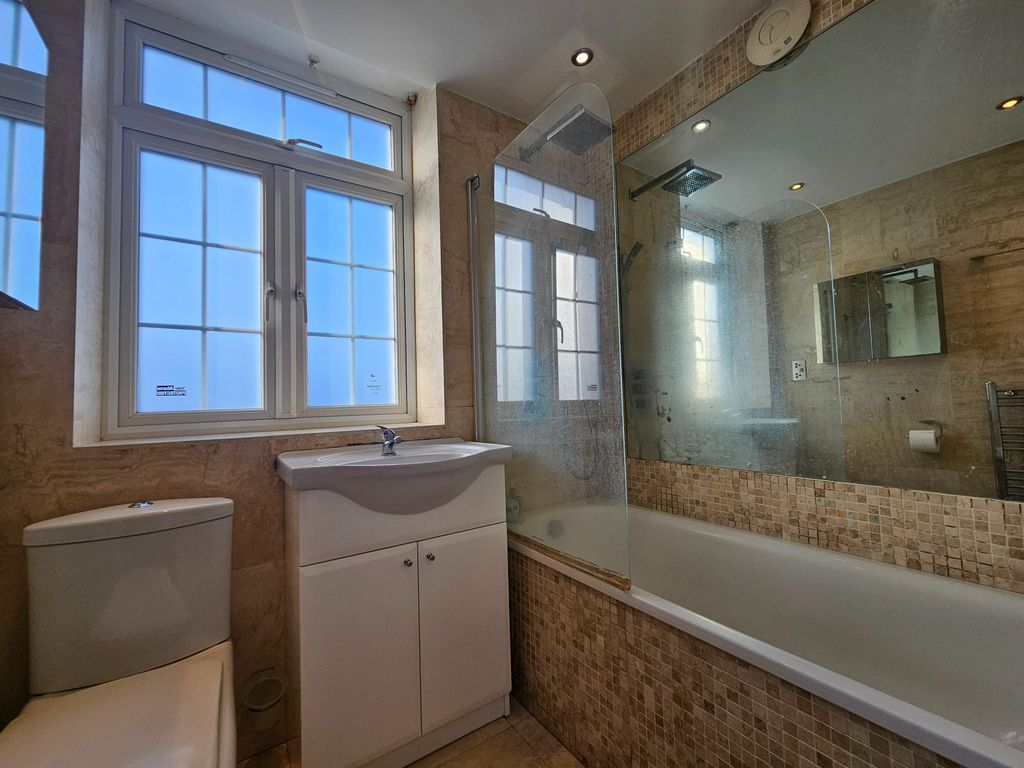 Property photo 2 of 8 Property